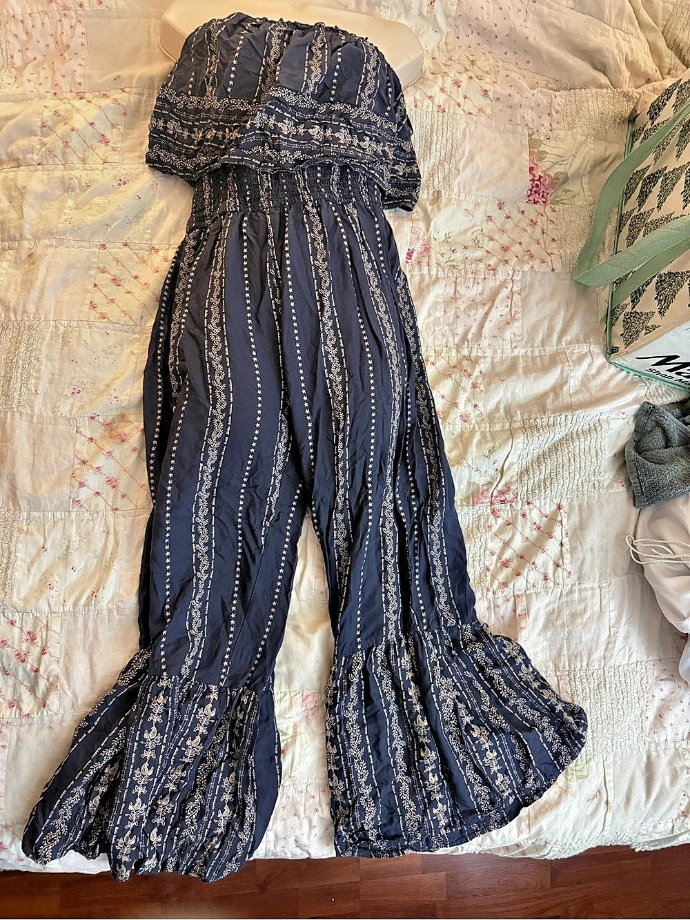Jovanna Blue & White Wide Leg Jumpsuit Size Medium